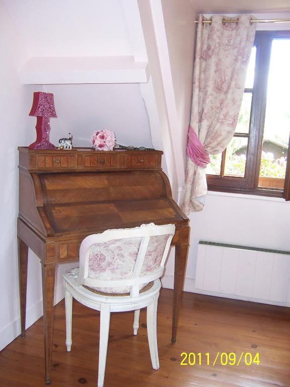 Villa Aux Marguerites à Sainte-Genevieve-les-Gasny Chambre photo