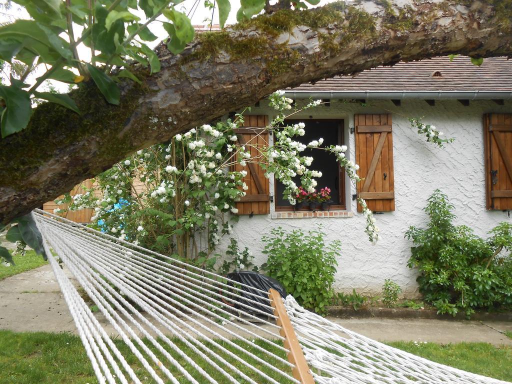 Villa Aux Marguerites à Sainte-Genevieve-les-Gasny Chambre photo