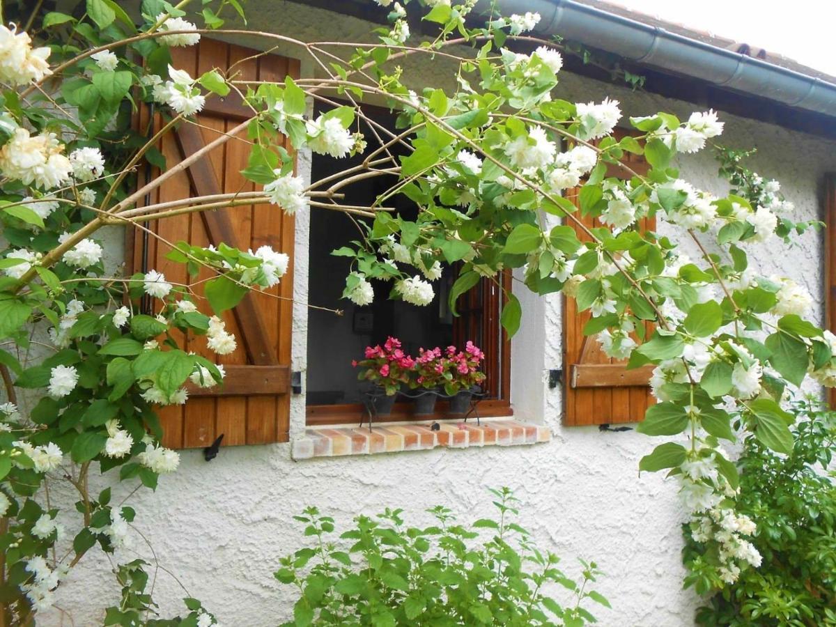 Villa Aux Marguerites à Sainte-Genevieve-les-Gasny Extérieur photo